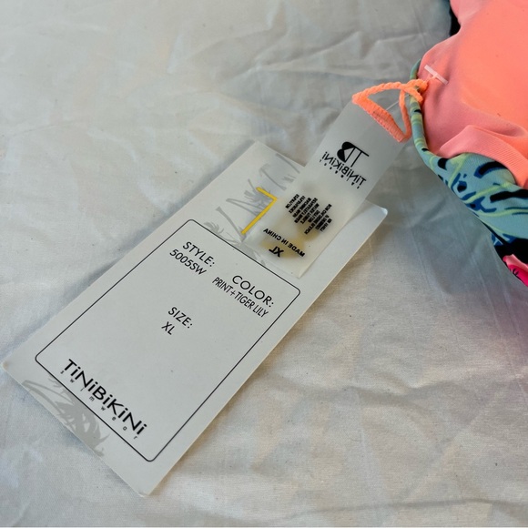 TiniBikini Tiger Lily print high neck swim top women’s size XL new with tags - Picture 8 of 11